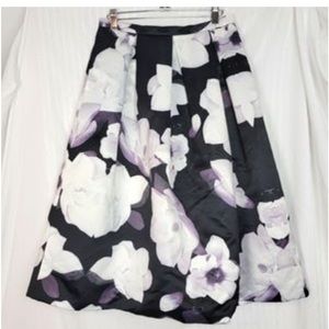 Gorgeous L’ATISTE floral skirt M